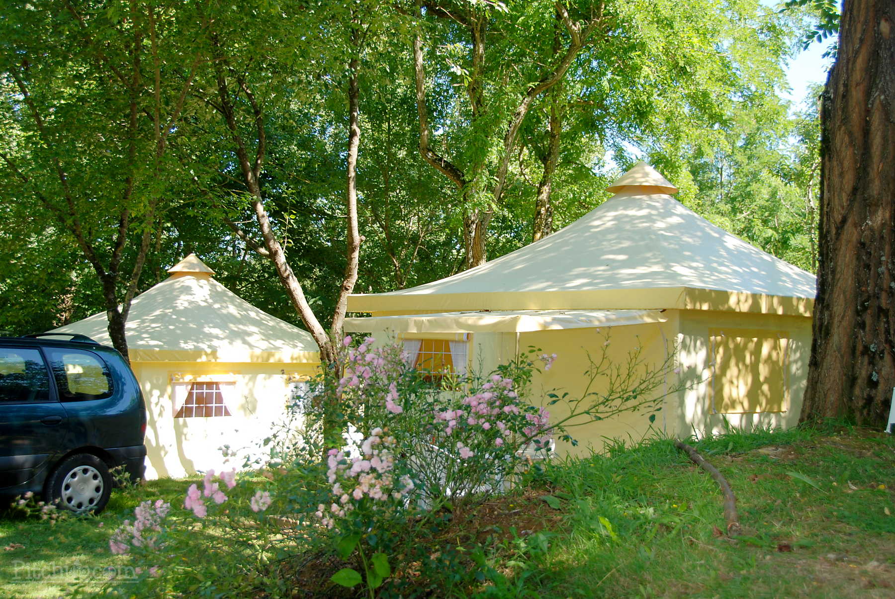 Quelles sont les offres de location de mobil-homes au camping Le Temps de Vivre ?